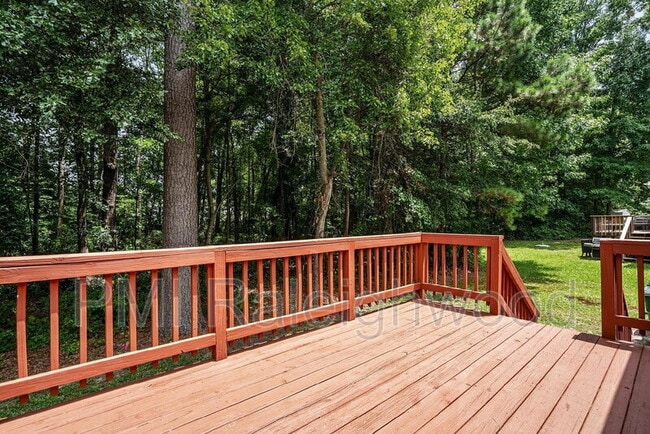 Building Photo - 1300 Poplar Ridge Rd