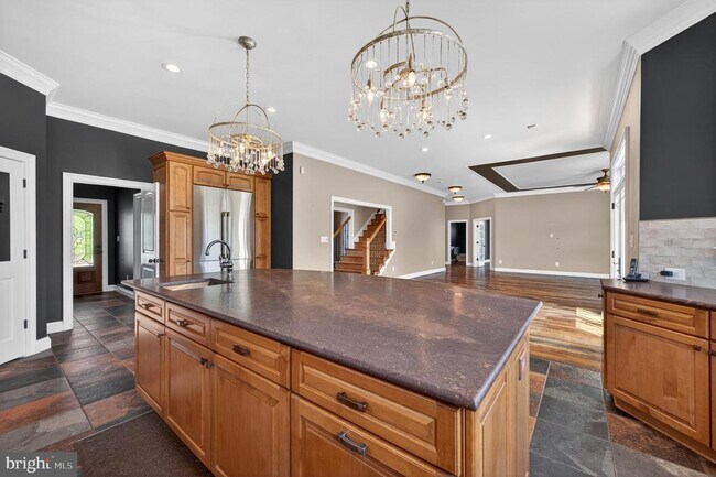 Building Photo - 13071 Haddonfield Ln