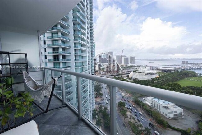 Building Photo - 888 Biscayne Blvd
