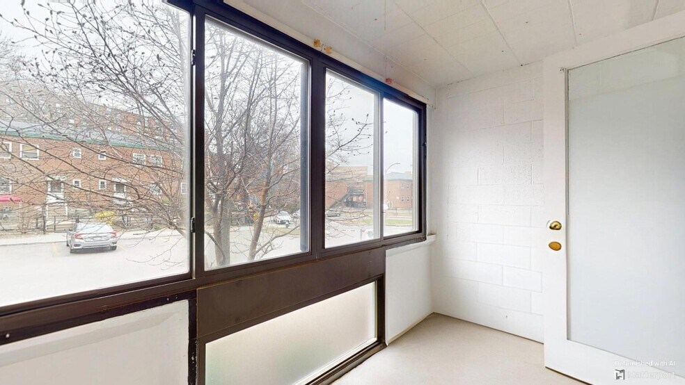 Building Photo - 28 Juniper St