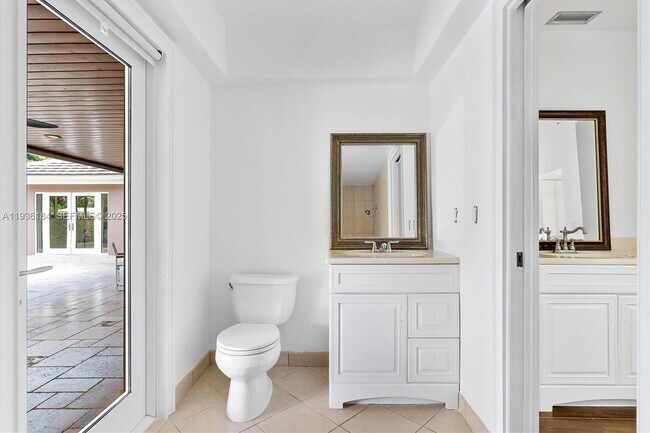 Building Photo - 7421 SW 145th Terrace