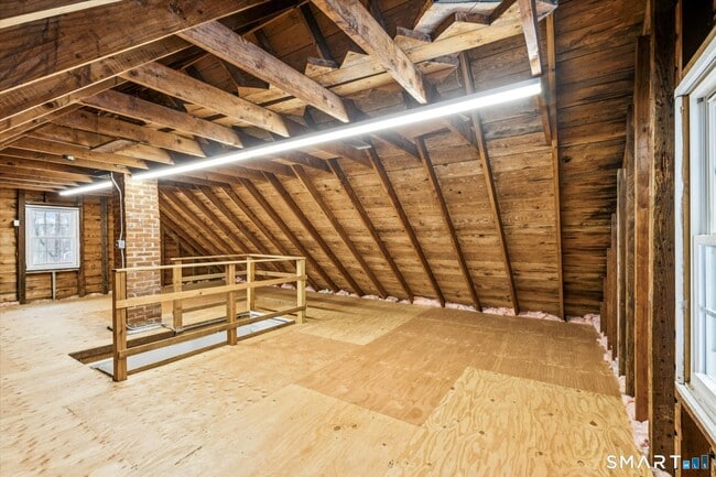 Building Photo - 361 Albany Turnpike