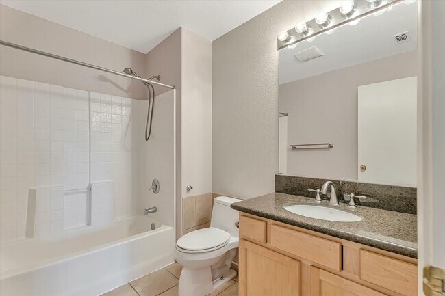 Building Photo - 929 Monarch Cir