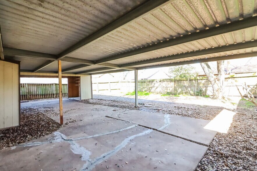 Building Photo - 13916 Bonnercrest Dr