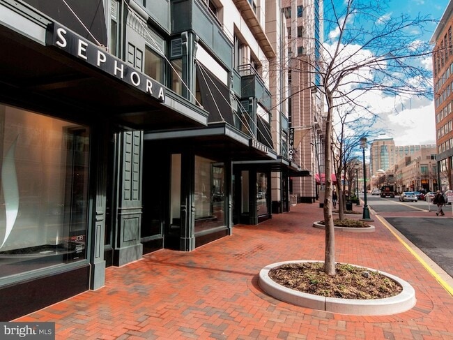 Building Photo - 12001 Market St