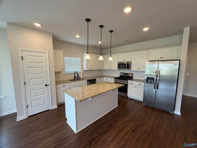 Building Photo - 238 Schoolhouse Dr