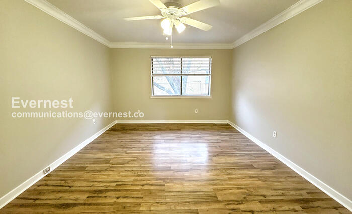 Building Photo - 684 Idlewild Cir