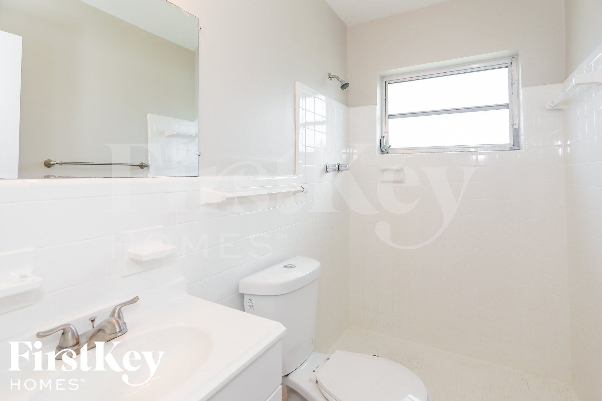 Building Photo - 16025 SW 99th Ave