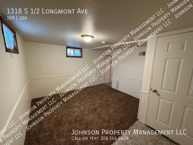 Building Photo - 1105 1/2-S 1/2 S Longmont Ave