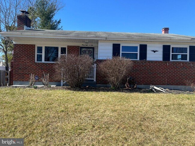 Building Photo - 3806 Byxbee Rd