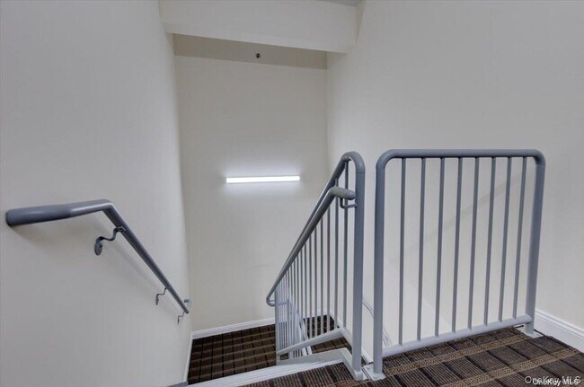 Building Photo - 157-161-161 Post Ave