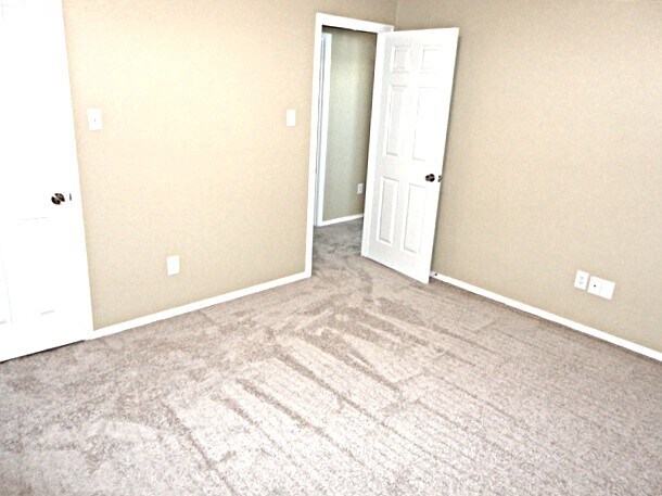 Building Photo - 10308 Oak Branch Ln