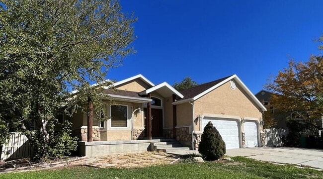 Building Photo - 6363 Murray Bluffs Dr