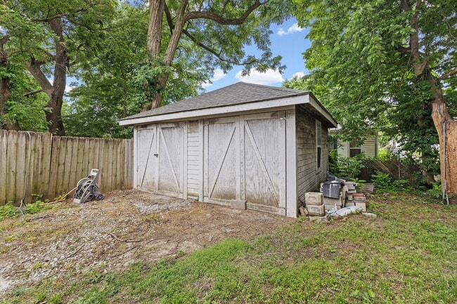 Building Photo - 403 N 9th St