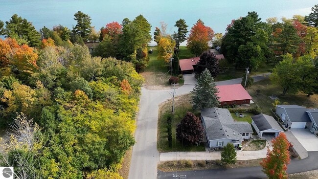 Building Photo - 840 Millers Park Rd