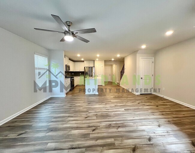 Building Photo - 1221C Champions Rest