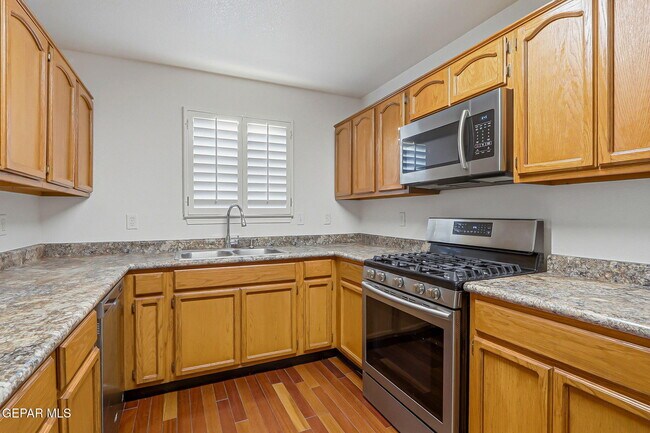Building Photo - 7362 Mesquite Sun Ln