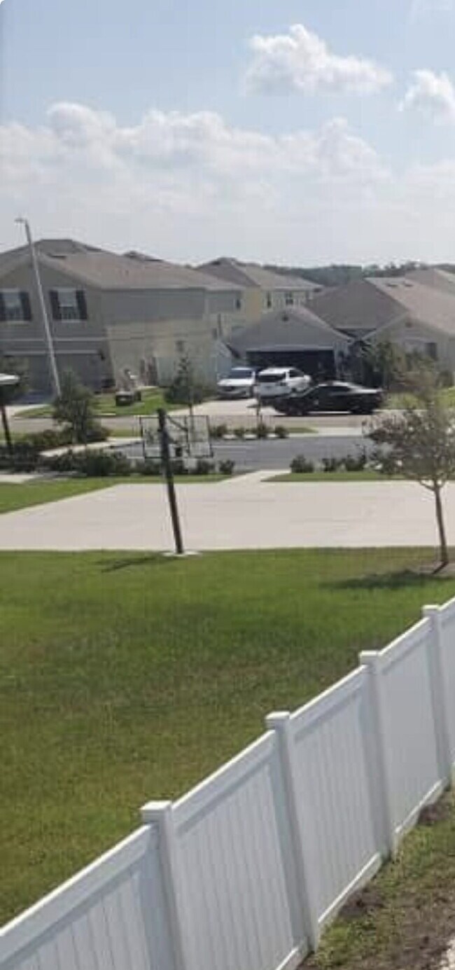 Building Photo - 505 Arbequina Ct
