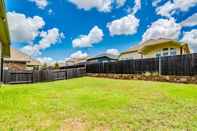 Building Photo - 275 Cherrystone Loop