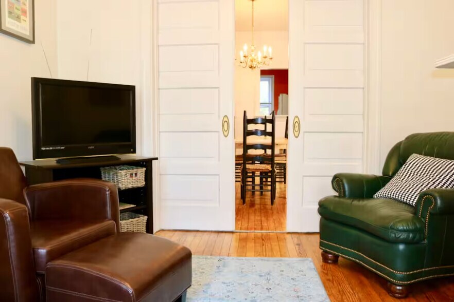 Building Photo - 1710 W Leigh St