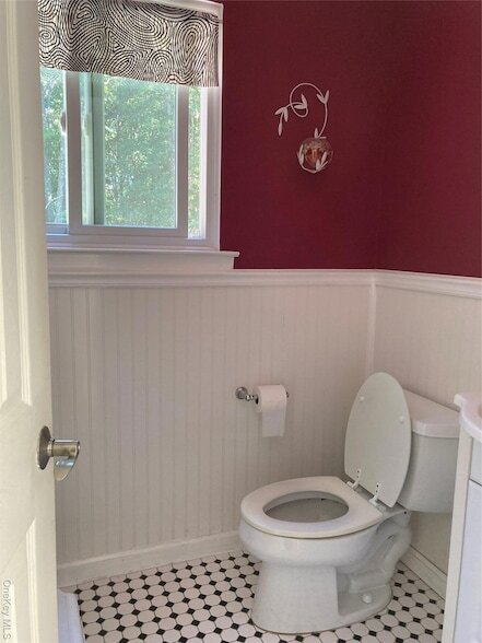 Building Photo - 5 Carry Ct