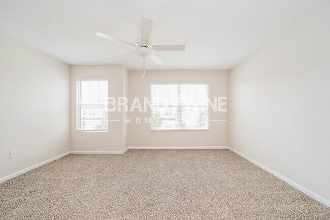 Building Photo - 459 Terabithia Wy