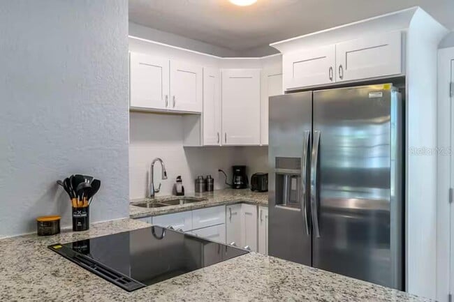 Building Photo - 5212 Puritan Ave