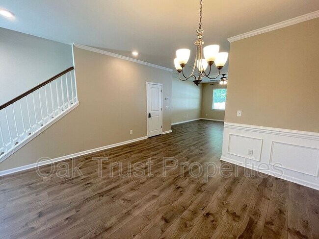 Building Photo - 156 Blackwater Way