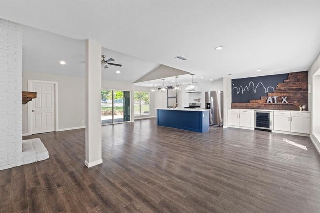 Building Photo - 2505 Wilke Dr