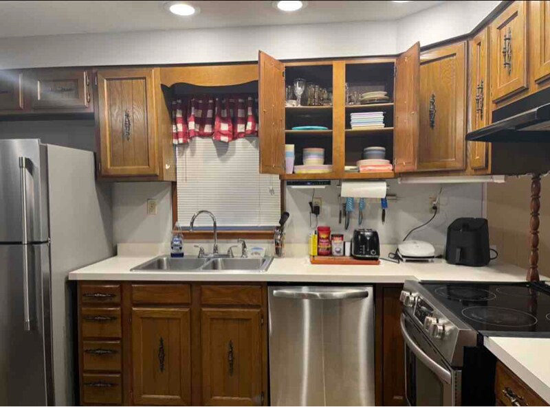 Building Photo - 12120 Valerie Dr