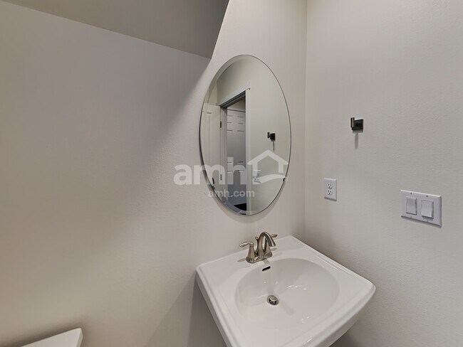 Building Photo - 19220 16th Ave Ct E