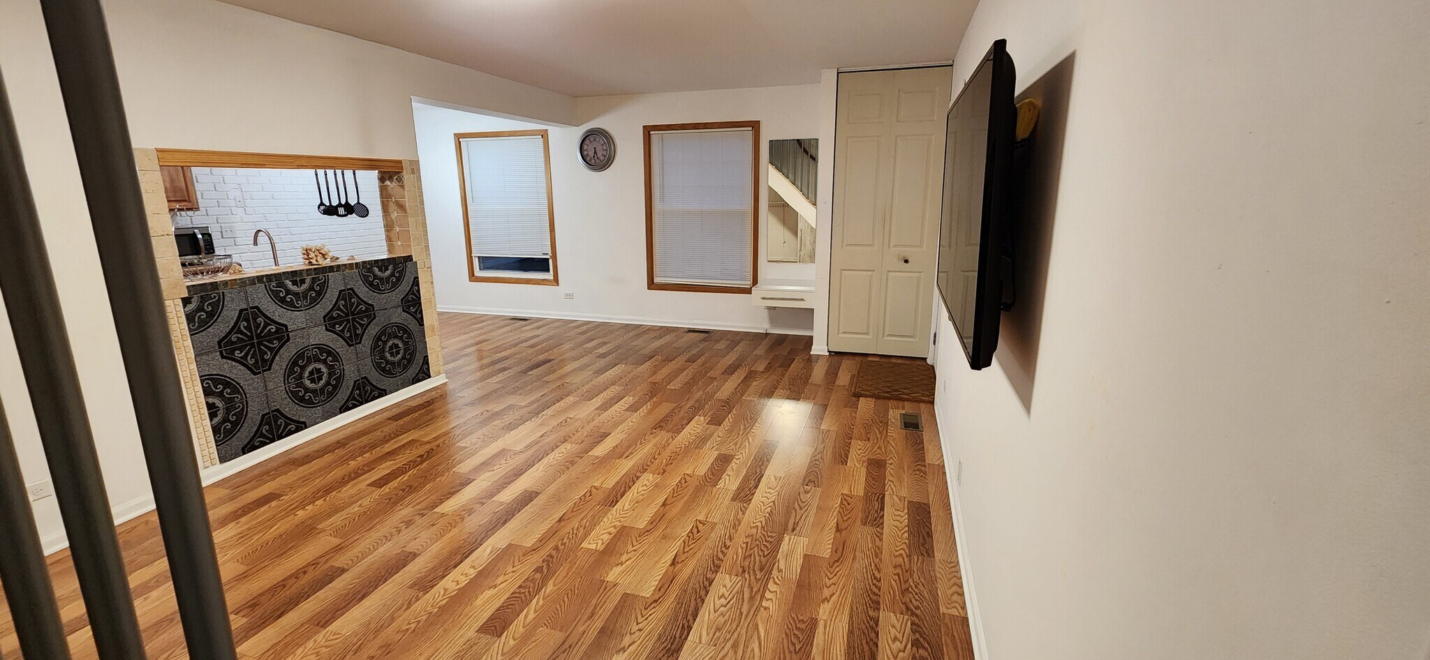 Building Photo - 319 Farmingdale Cir