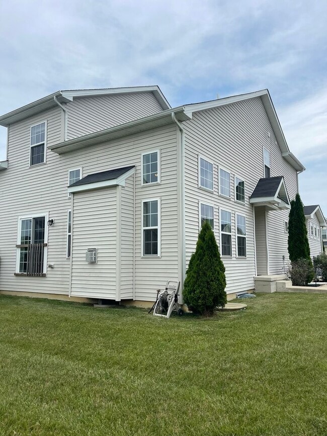Building Photo - COMING SOON - HYETTS CROSSING