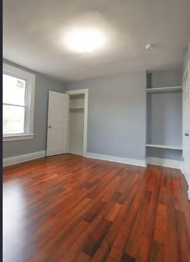 Building Photo - Spacious 4 Bedroom Home in Swissvale