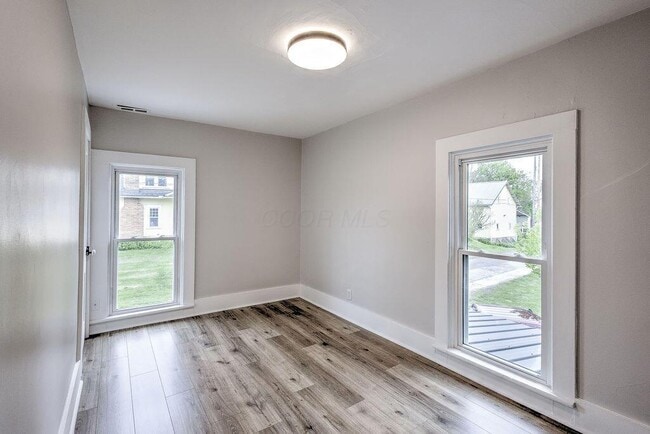 Building Photo - 291 S Main St