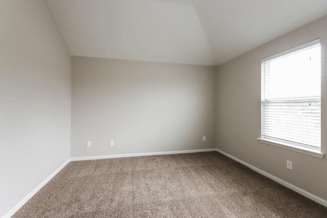 Building Photo - 18726 Walden Glen Cir