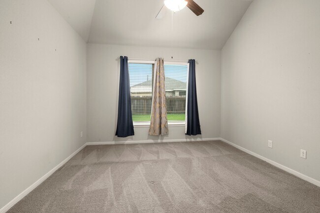 Building Photo - 6322 Lemon Balm Ln
