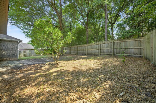 Building Photo - 603 Red Fern Rd