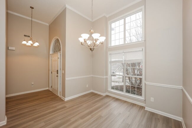 Building Photo - 309 Westhill Dr