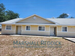 Building Photo - Super cute 2 bedroom 2 bath close to pine ...