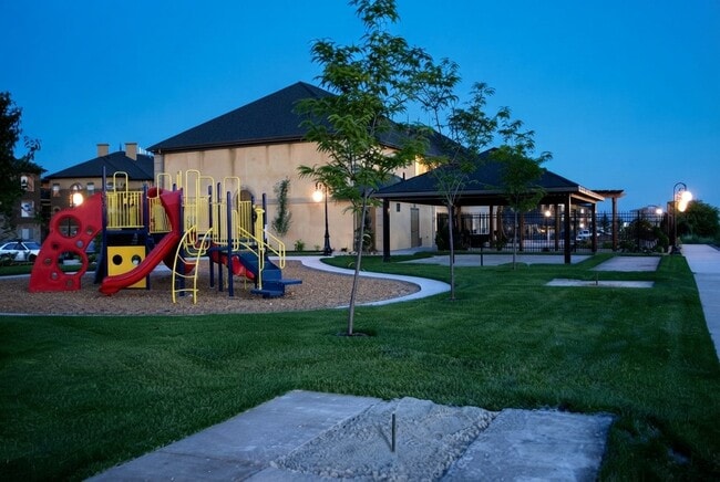 Building Photo - 425 S 2220 W