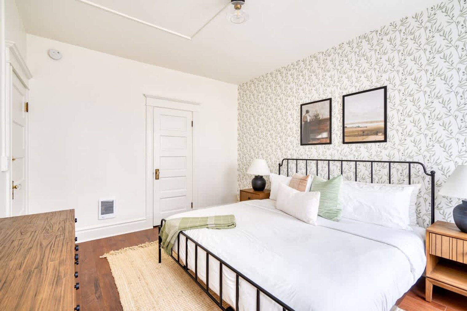 Building Photo - 1036 SE 12th Ave