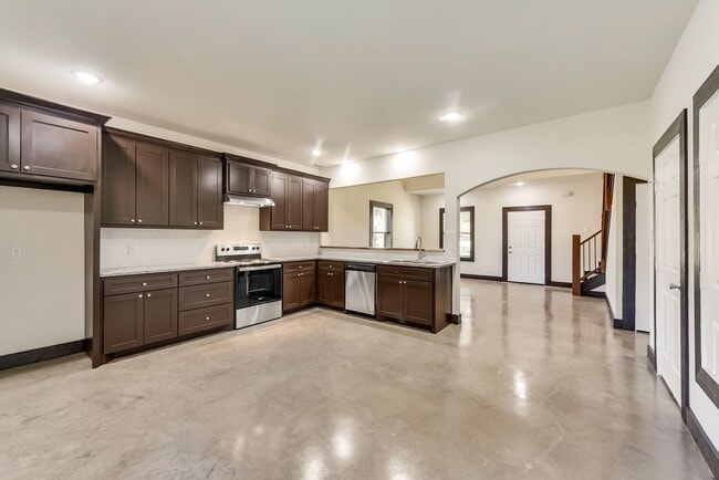 Building Photo - Longhorn Ranch-Barndo Community-Half Acre Lots