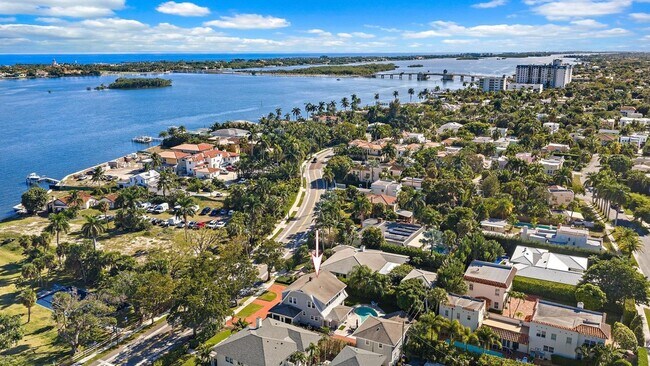 Building Photo - 3109 Washington Rd