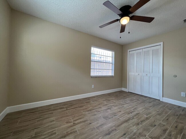 Building Photo - Newly Renovated 3/2 Home ~ Brand New Kitchen ~ Updated Bathrooms ~ Fenced Yard!