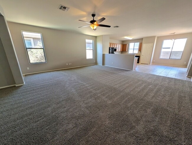 Building Photo - 3 Bedroom Home in the Beacon Heights Commu...