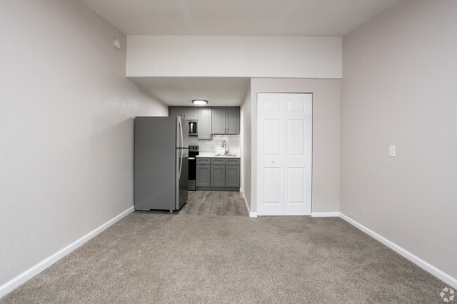 Building Photo - Holly Park Square Apartments