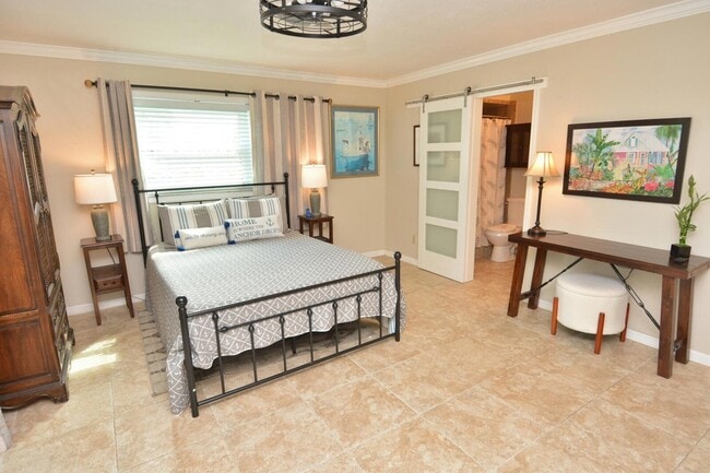 Building Photo - 1225 NW 21st St