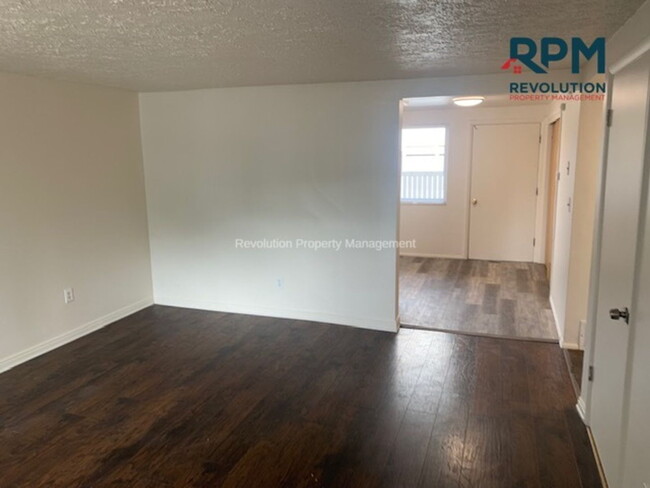 Building Photo - 2 BEDROOM CONDO IN THE HEART OF SALT LAKE