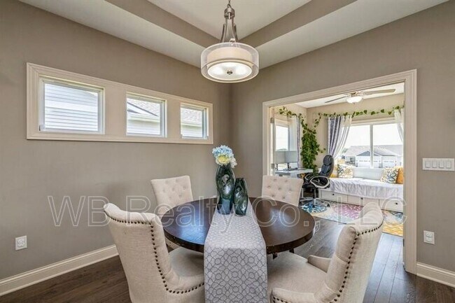 Building Photo - 9366 Primo Ln